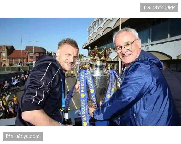 坎通纳回撤组织进攻：关键战撕开防线与昔日孤胆英雄角色的战术演变对比